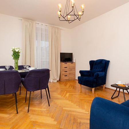 City Center Apartment Elektoralna By Noclegi Renters Варшава Екстериор снимка